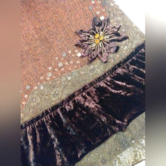 French Connection Floral Applique Skirt xsmall GUC - Picture 4 of 14